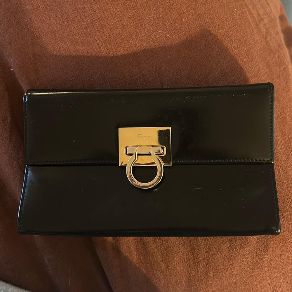 Vintage Ferragamo Black leather clutch with option chain